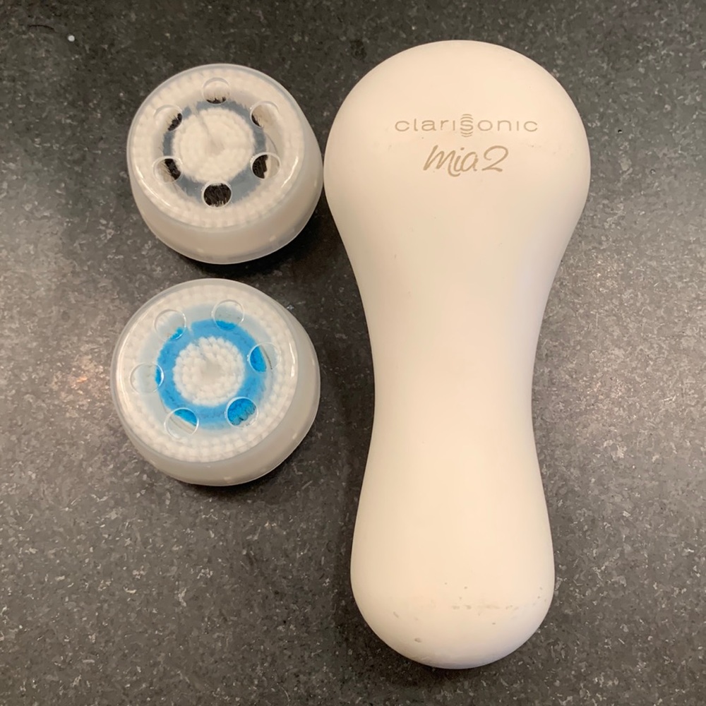 Clarisonic Mia 2 Face Brush w/ Replacement Heads